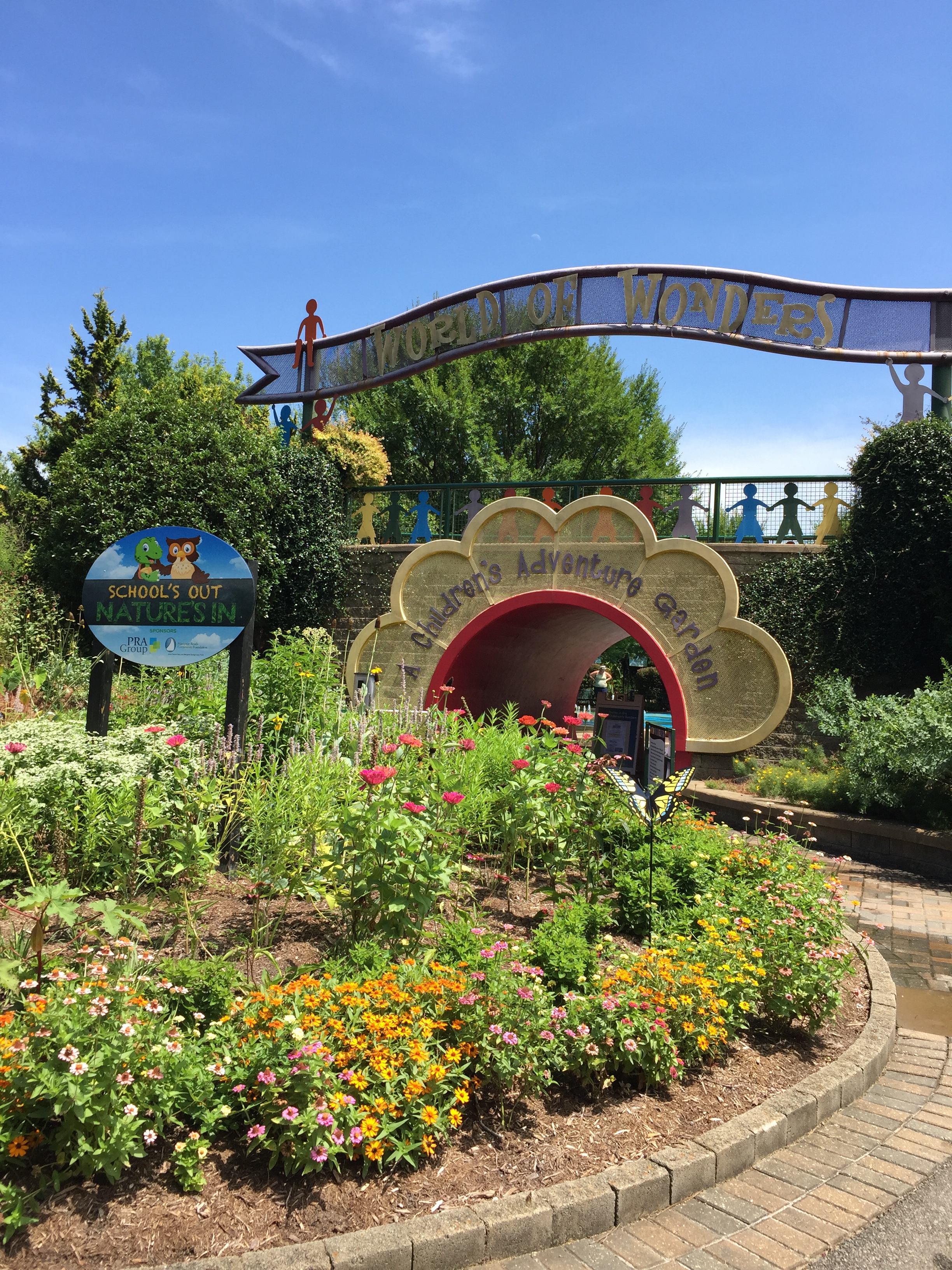 The World of Wonder Garden welcomes children and their parents for staff- or family-guided activities. Photo ©2018 Elaine Mills.